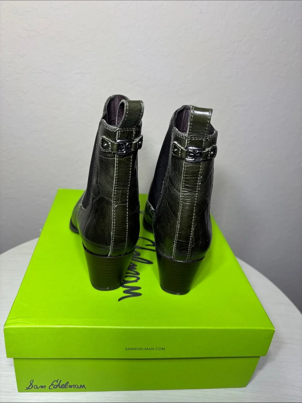 Sam Edelman new box